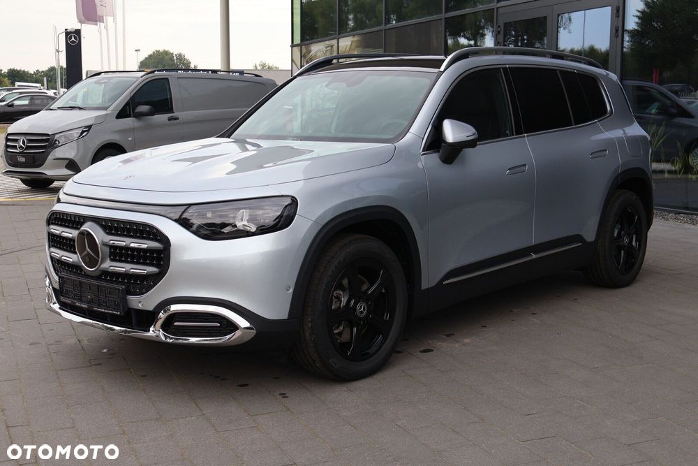 Mercedes-Benz GLB - 4