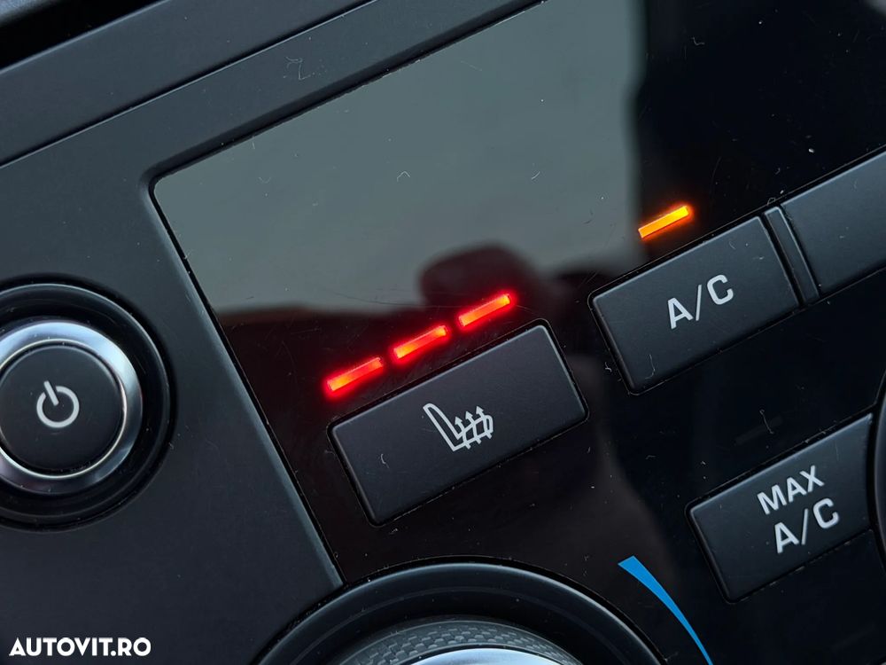 Land Rover Discovery Sport 2.0 l TD4 HSE Aut. - 31