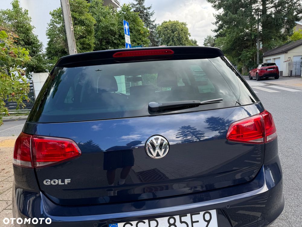 Volkswagen Golf - 11