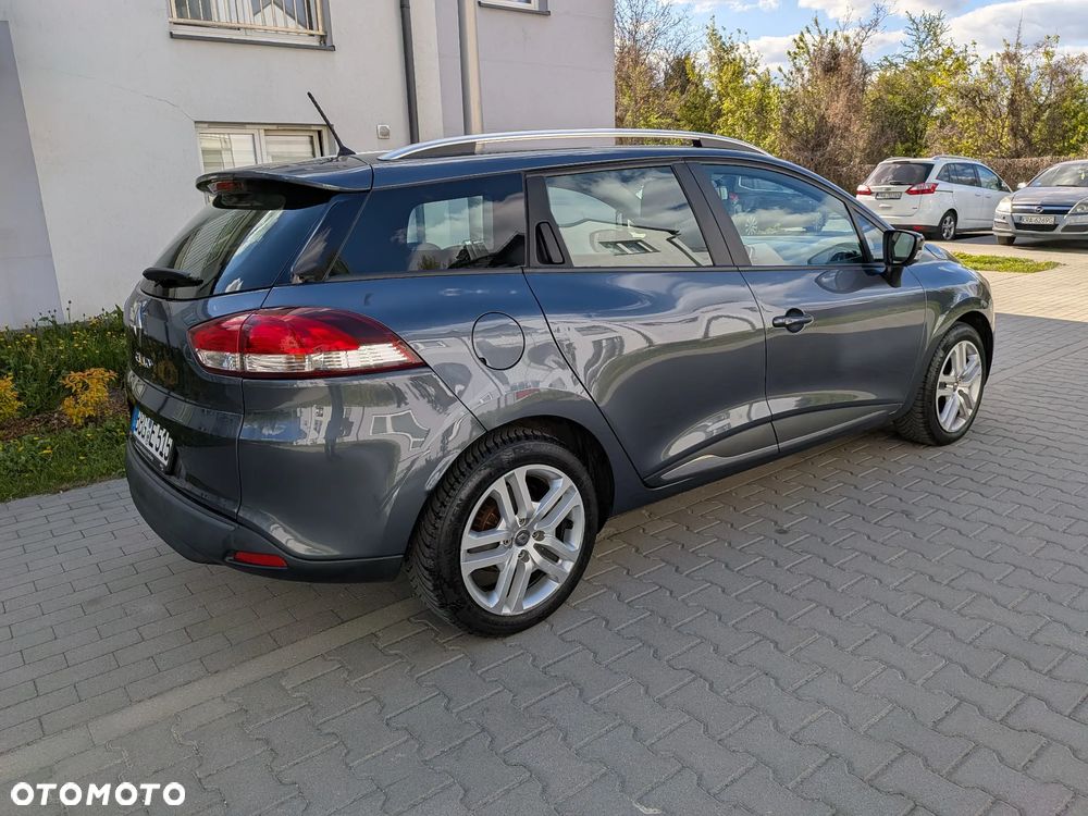 Renault Clio 1.2 16V 75 LIMITED - 33