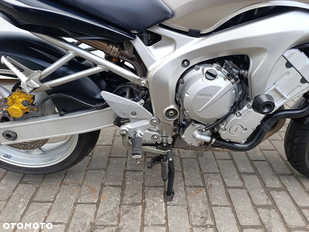 Yamaha FZ6 - 34