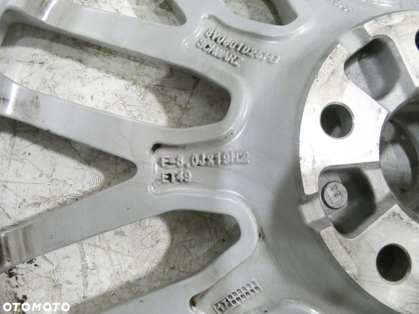Audi aluminiowa felga 19 8V0601025FF - 6