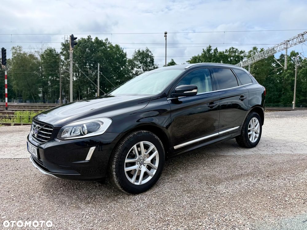Volvo XC 60 T5 Drive-E Momentum - 1