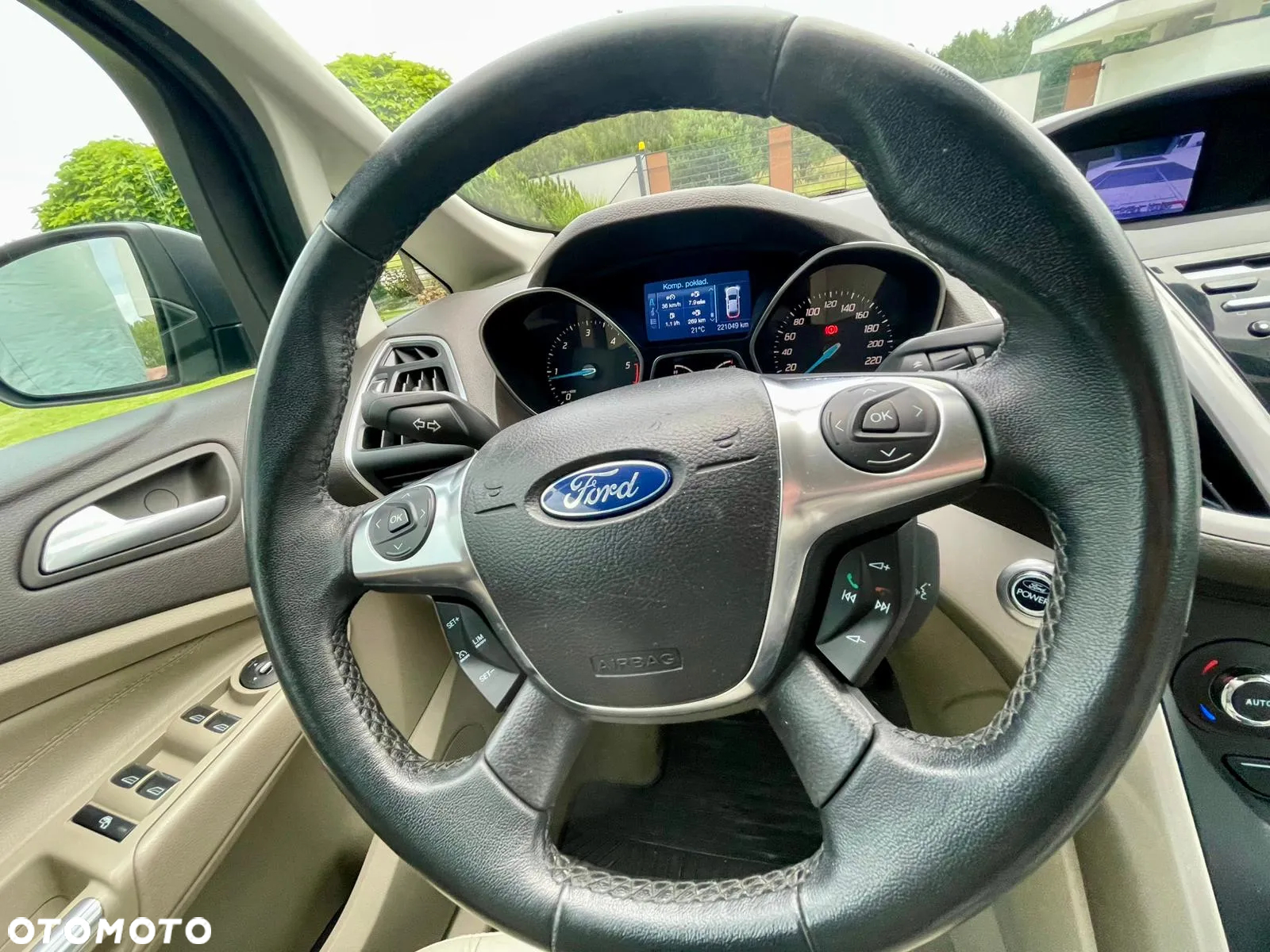 Ford Grand C-MAX 2.0 TDCi Titanium - 24