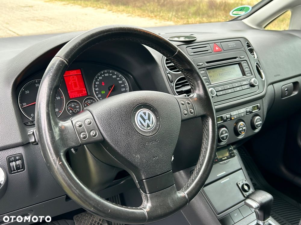 Volkswagen Golf Plus 1.9 TDI Comfortline DSG - 17