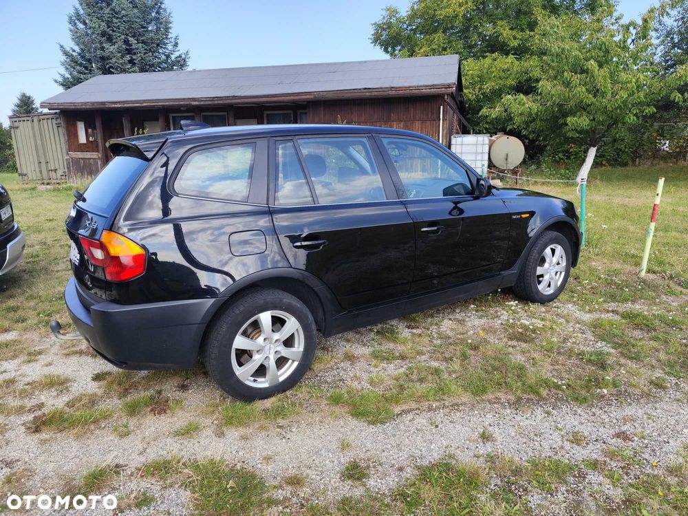 BMW X3 2004 photo 2