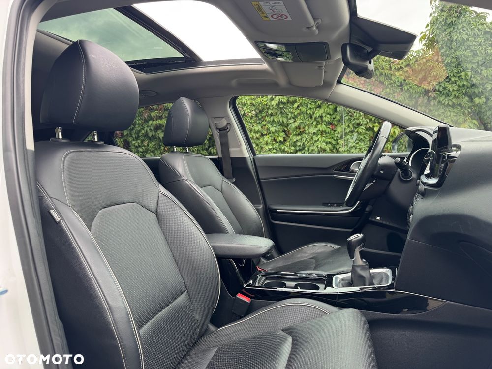 Kia Ceed 1.6 CRDi GT Line - 10