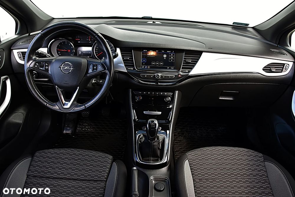 Opel Astra 1.2 T GS Line S&S - 19