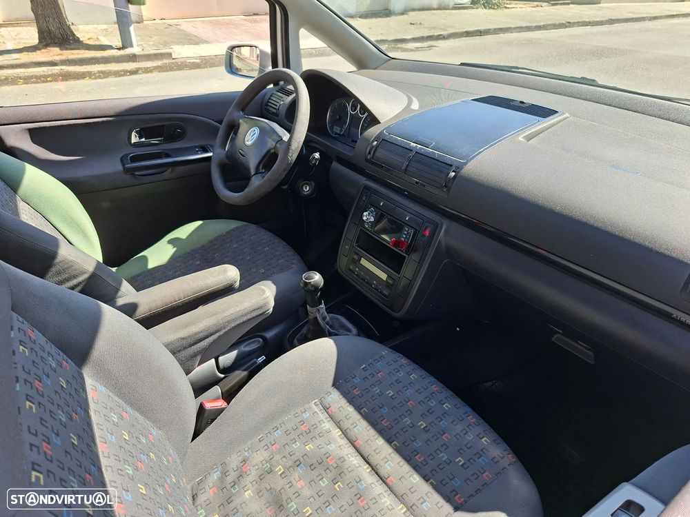 VW Sharan 1.9 TDI - 4