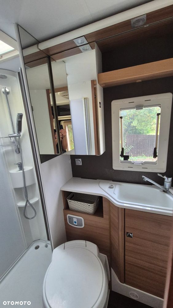 Adria Coral XL A 670 DK - 22