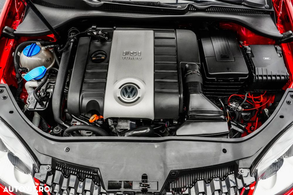 Volkswagen Golf 2.0 FSI GTI - 23