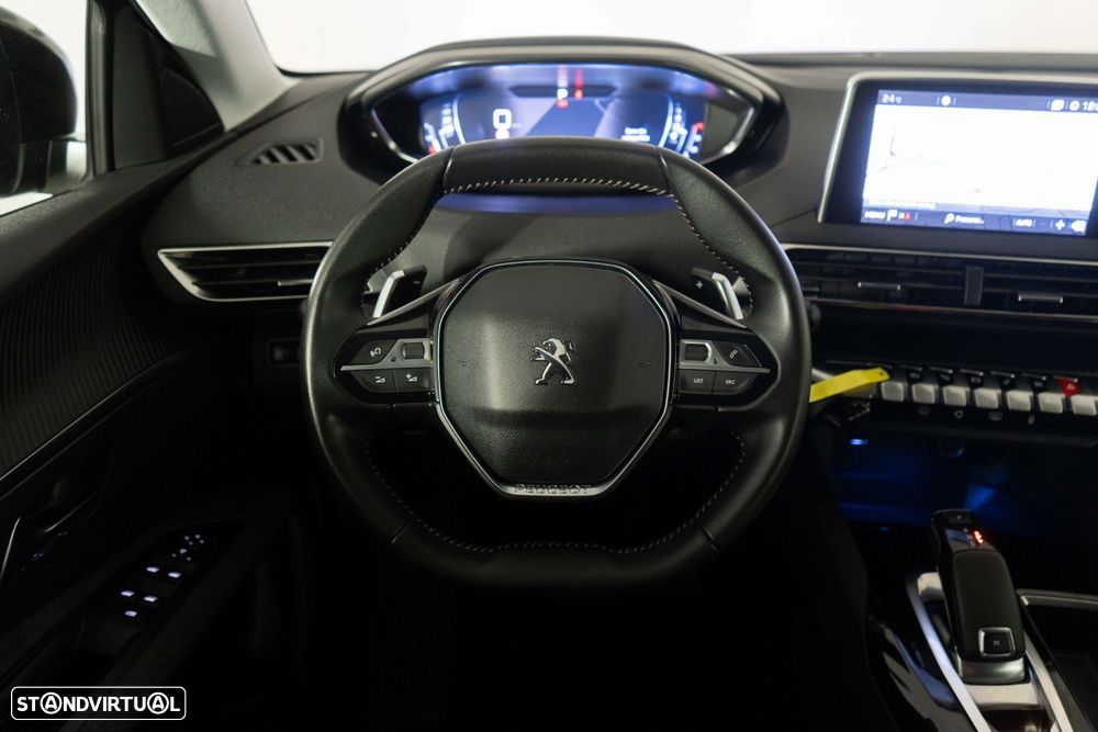 Peugeot 5008 1.2 PureTech Allure EAT6 - 28