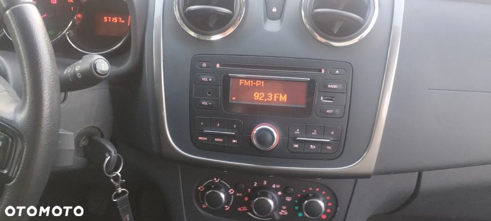 Dacia Sandero 1.2 16V Access EU6 - 7