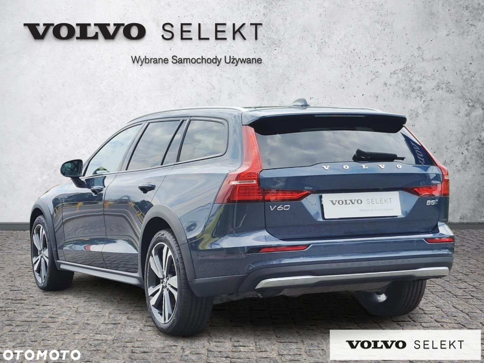 Volvo V60 Cross Country - 9