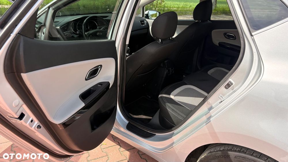 Kia Ceed 1.6 CRDi 136 ISG Platinum Edition - 9