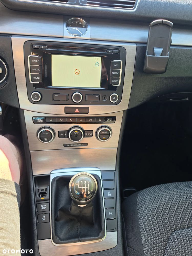 Volkswagen Passat 1.6 TDI BlueMotion Technology Trendline - 6