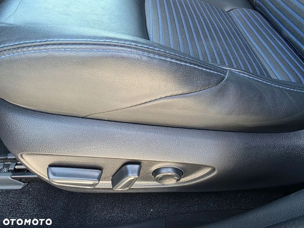 Toyota RAV4 2.5 Hybrid Selection 4x2 - 18