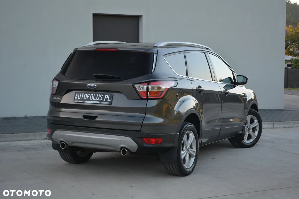 Ford Kuga - 13