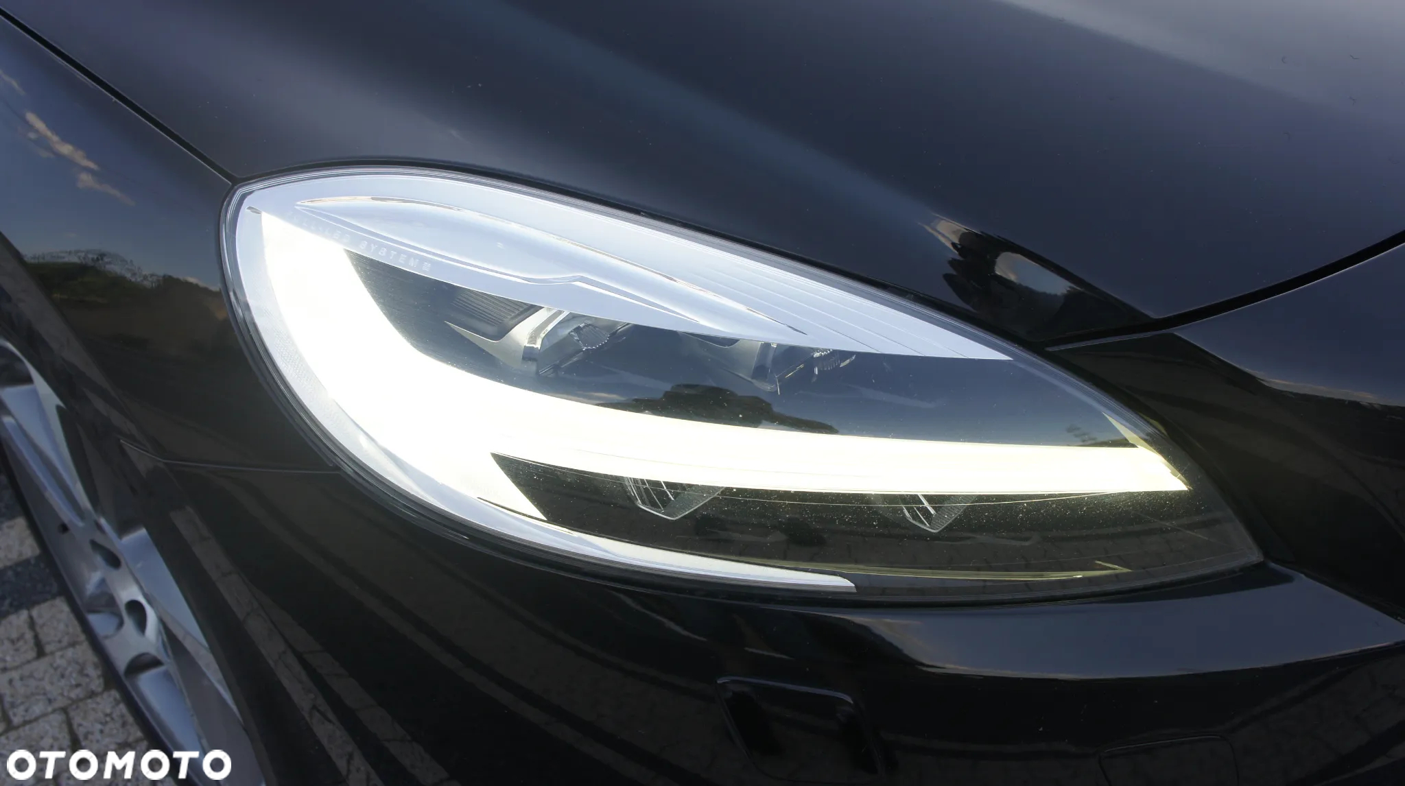 Volvo V40 D3 Drive-E Momentum - 13
