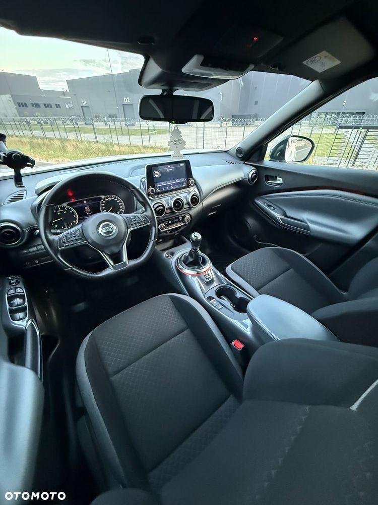 Nissan Juke 1.0 DIG-T N-Connecta - 17