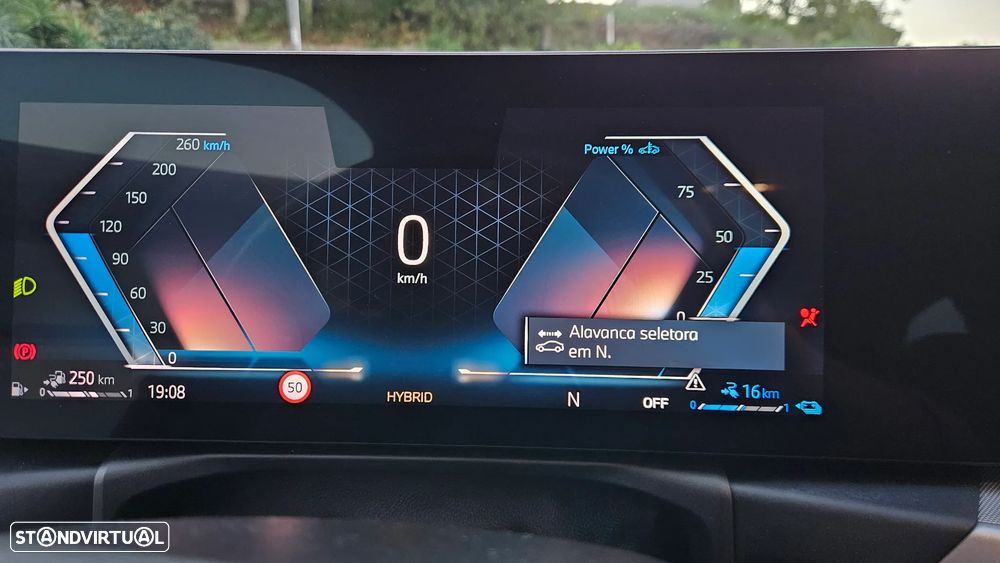 BMW 330 e Touring Line Sport Auto - 8