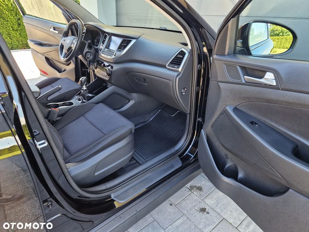 Hyundai Tucson blue 1.6 GDi 2WD Navi - 19