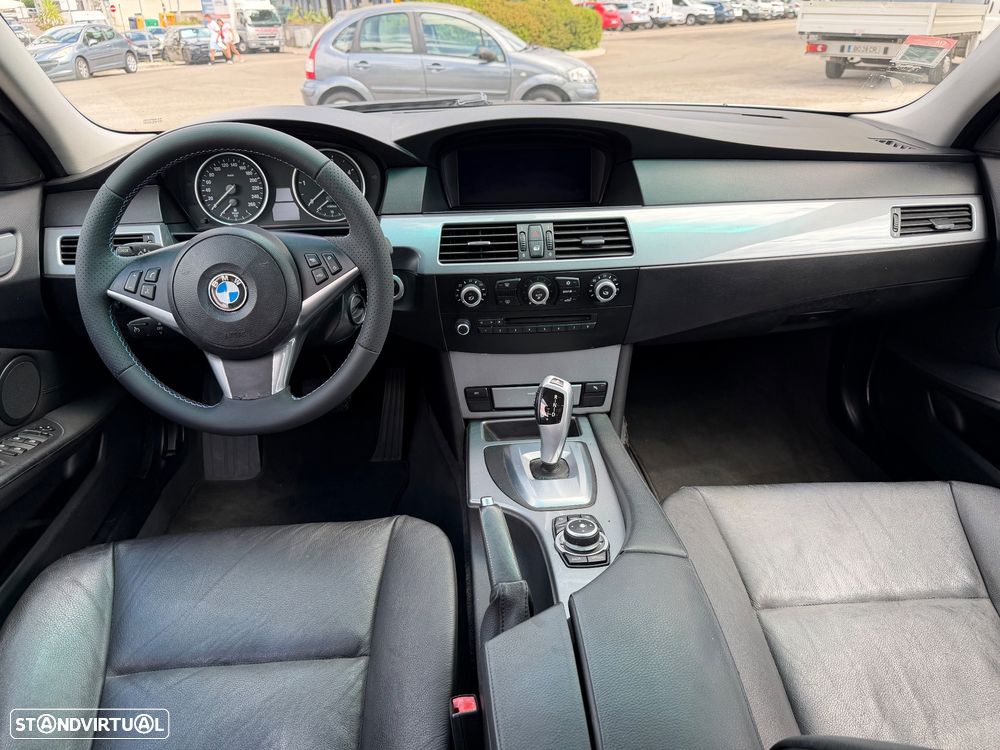 BMW 520 dA Executive - 27
