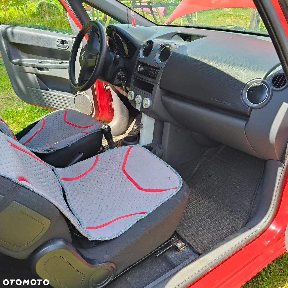 Mitsubishi Colt - 6