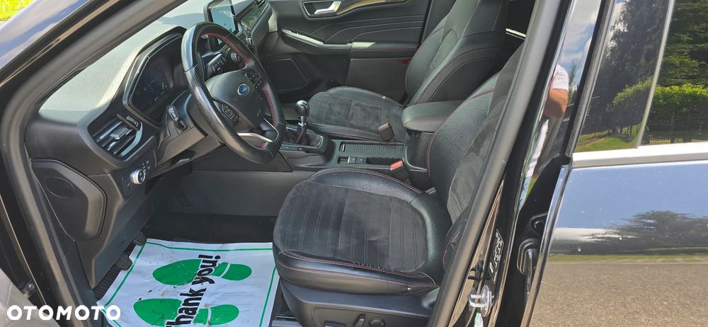Ford Kuga 2.0 TDCi 2x4 ST-Line - 29