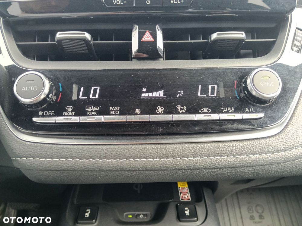 Toyota Corolla 2.0 Hybrid GR Sport Dynamic - 22