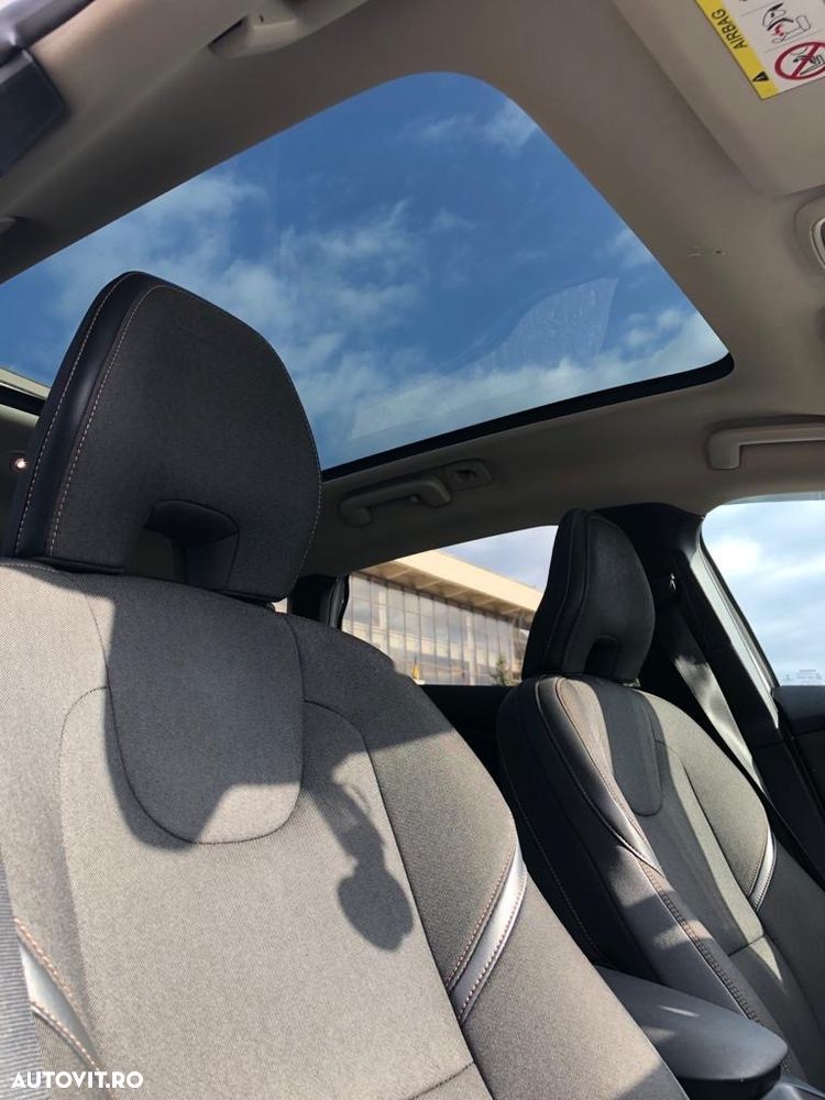 Volvo V40 Cross Country D2 - 7