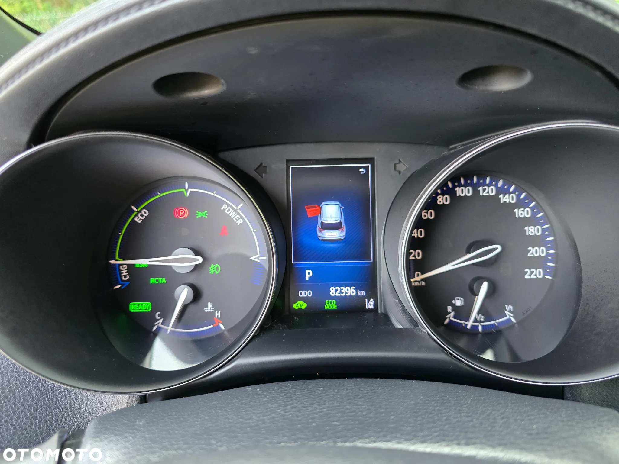 Toyota C-HR 1.8 Hybrid Team Deutschland - 36