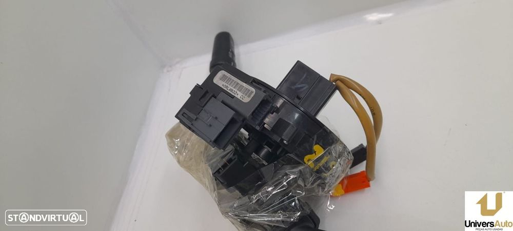 COMANDO MULTIFUNÇÕES TOYOTA COROLLA VERSO 2008 -8430605050 - 2
