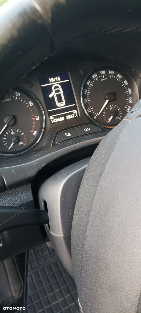 Skoda Roomster 1.2 TSI Active PLUS EDITION - 4