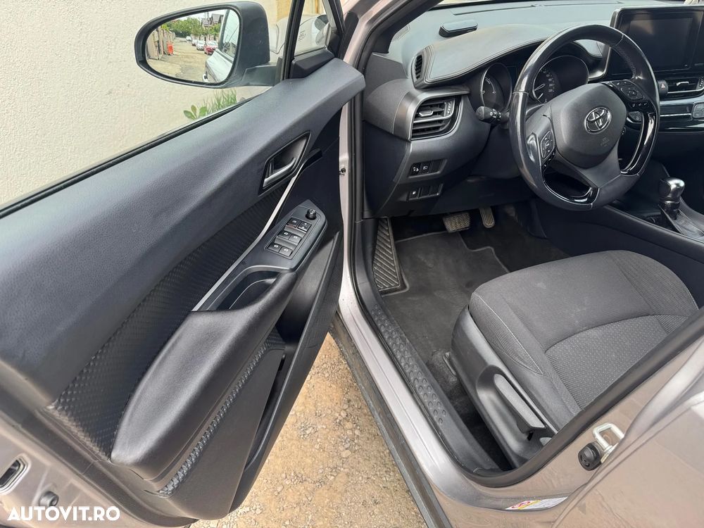 Toyota C-HR 1.2 Turbo 4x2 CVT C-ult LED - 8