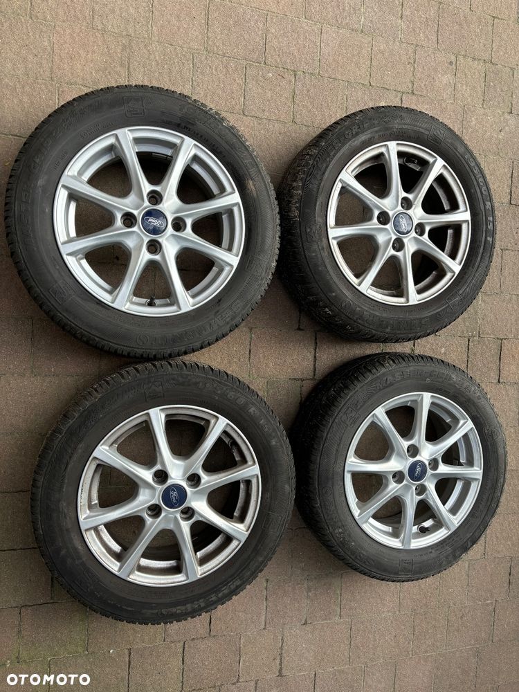 Ford Tourneo Courier - 17