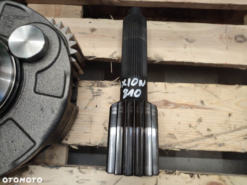 Półoś CLAAS Axion 810 - 4