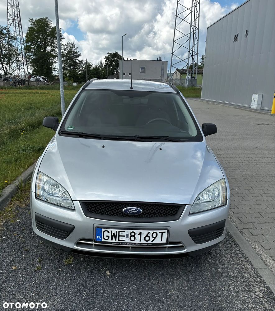 Ford Focus 1.6 Ambiente - 1