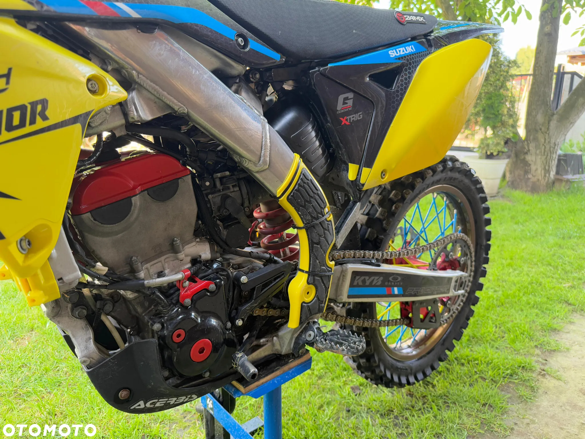 Suzuki RM-Z - 7