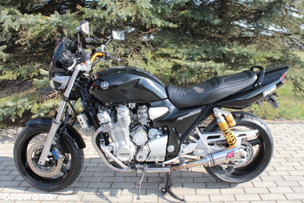 Yamaha XJR - 34
