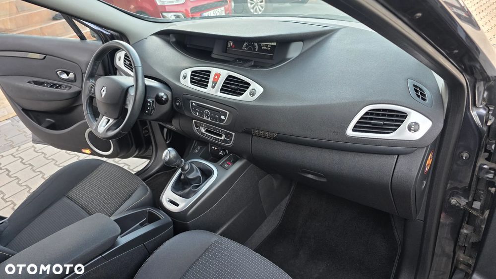 Renault Grand Scenic 1.6 16V 110 Authentique - 24