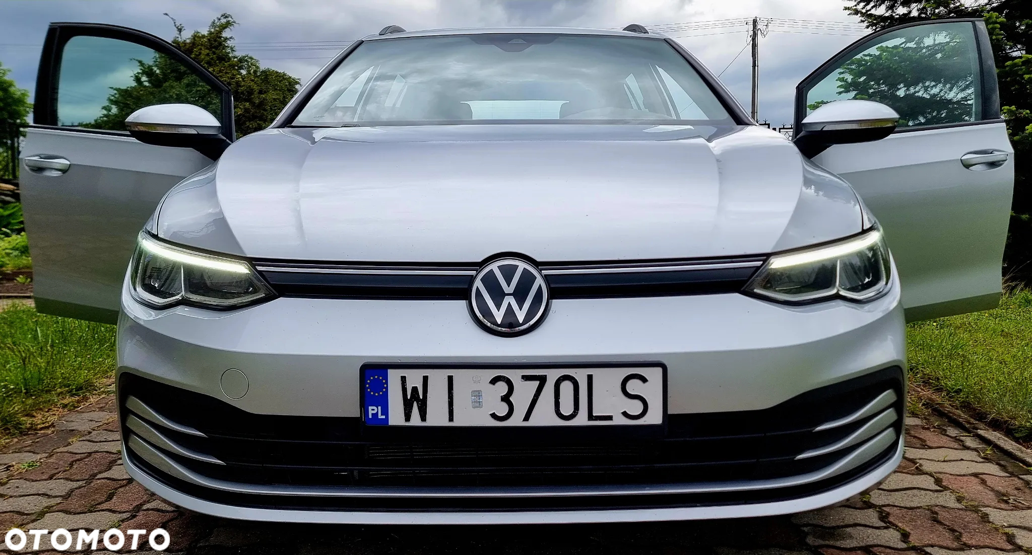 Volkswagen Golf - 8