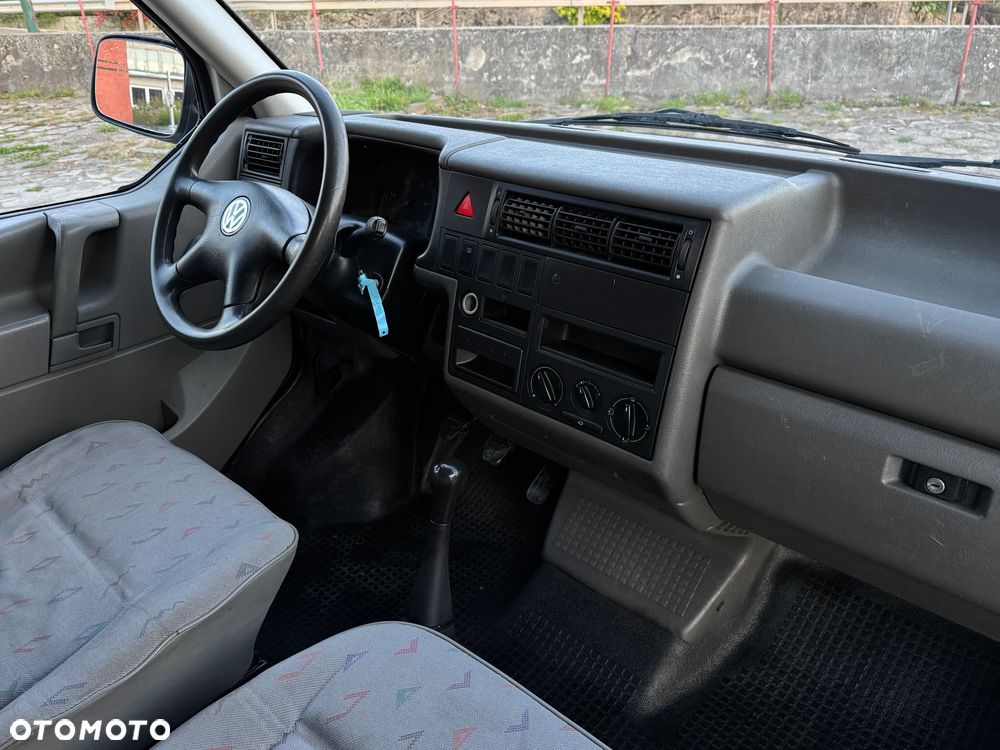 Volkswagen Transporter - 7