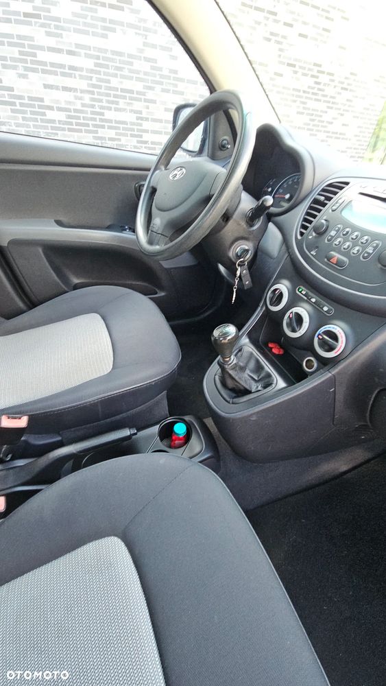 Hyundai i10 - 11