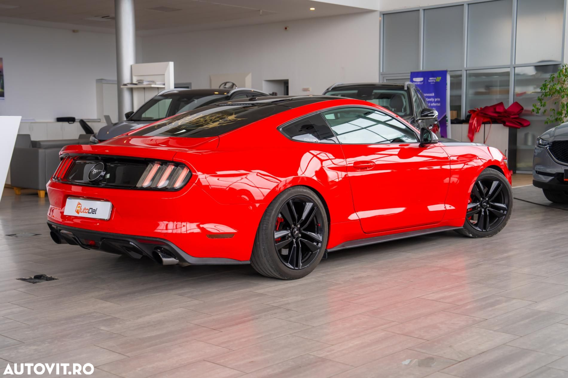 Ford Mustang - 4