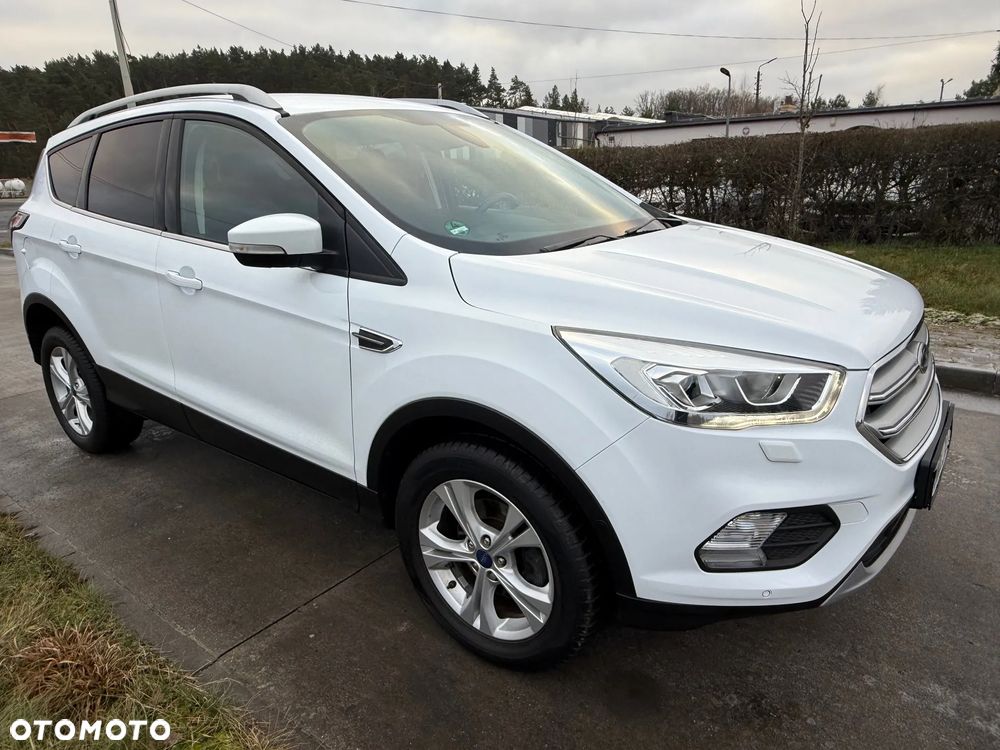 Ford Kuga 1.5 EcoBoost 2x4 Trend - 11