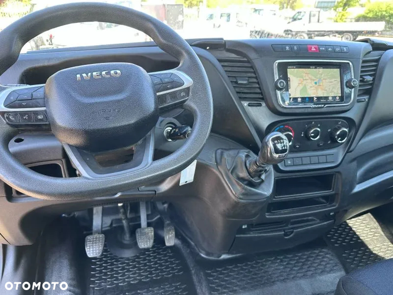 Iveco 35C16 - 12