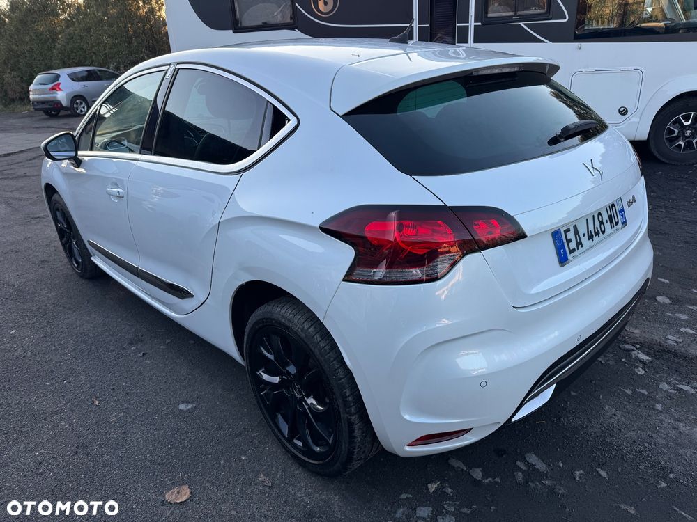 Citroën DS4 BlueHDi 150 S&S SoChic - 5