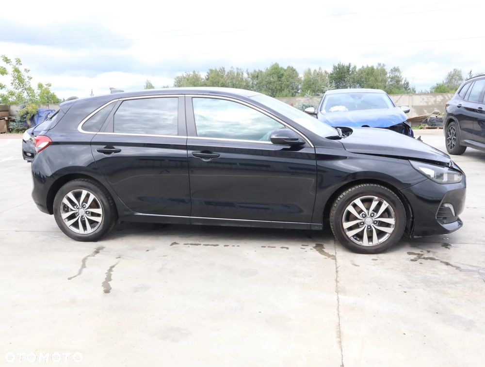 Hyundai i30 1.4 T-GDI GPF Premium - 4