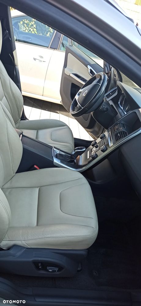 Volvo XC 60 D4 AWD Summum - 12